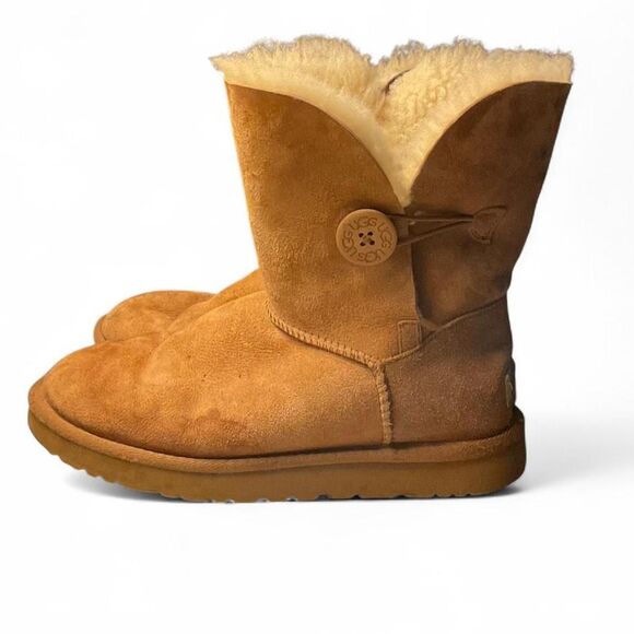 Ugg Bailey Button Boots - Picture 1 of 5